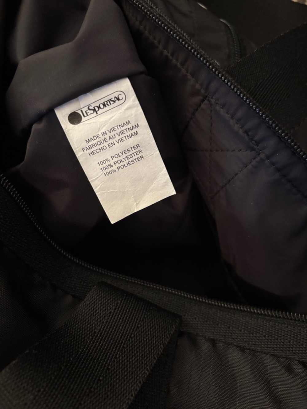 Lesportsac Medium Weekender Black Lightweight Bag Duffle Tote detachable strap - Picture 5 of 15